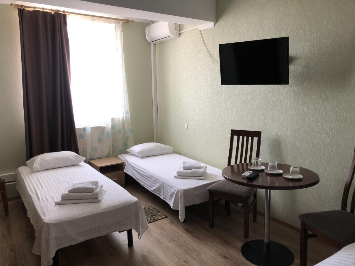 Zhuliany City Hotel Gatnoye Екстериор снимка