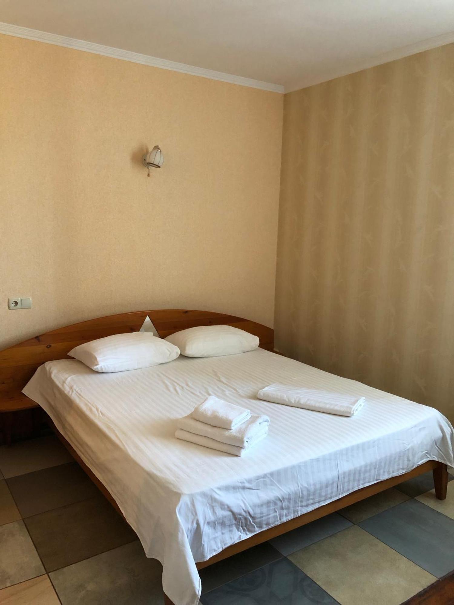 Zhuliany City Hotel Gatnoye Екстериор снимка