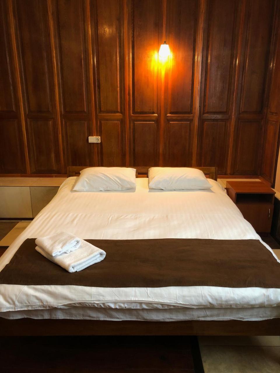 Zhuliany City Hotel Gatnoye Екстериор снимка